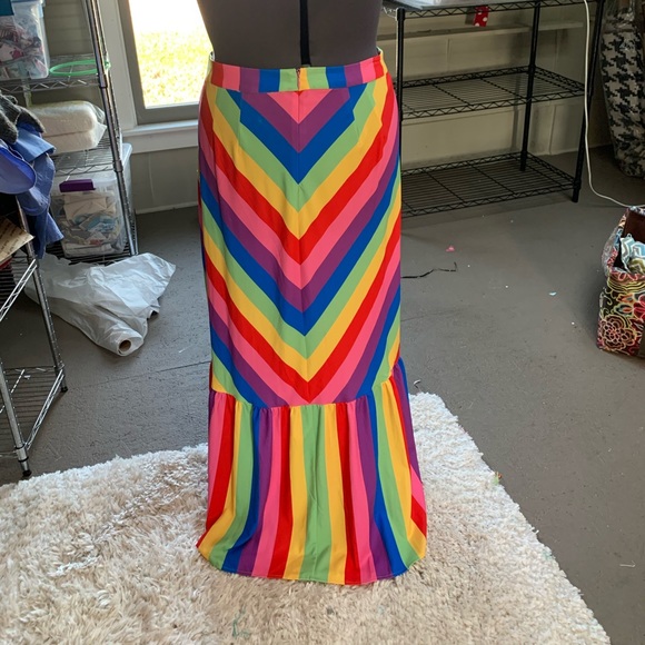ELOQUII Maxi Rainbow Skirt - Picture 2 of 4